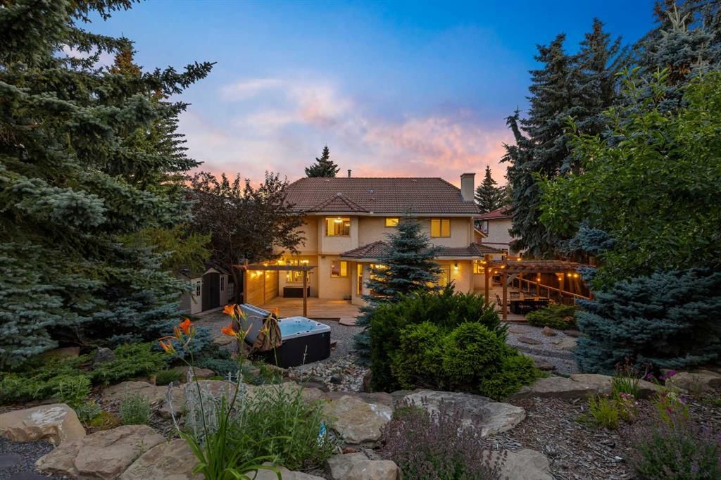 138 Scimitar Bay NW, Calgary — main listing photo
