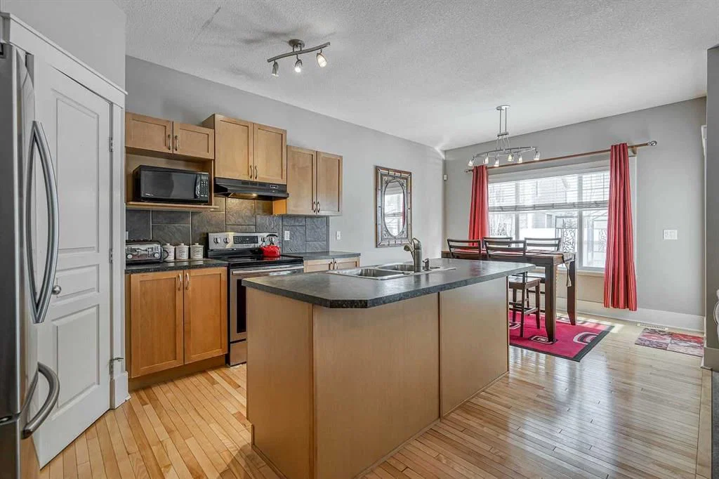 177 Cougartown Circle SW, Calgary — main listing photo