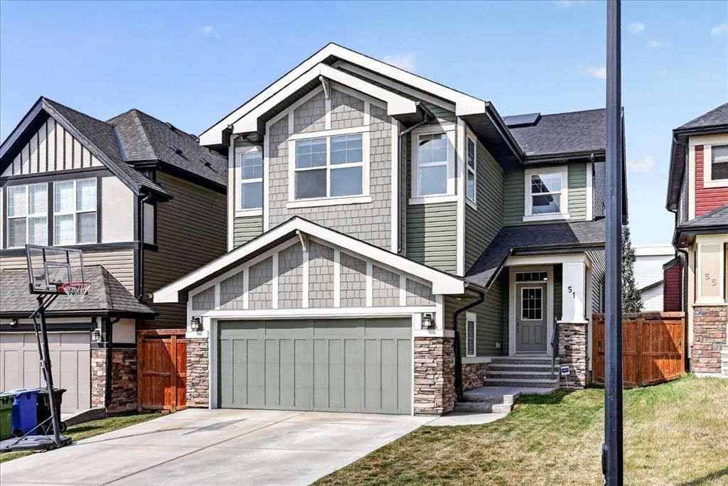 51 Evansborough Road NW, Calgary — main listing photo