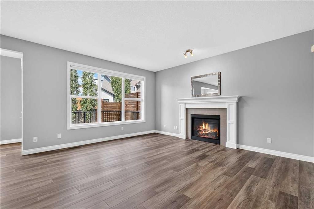 51 Evansborough Road NW, Calgary — photo 3 of 50