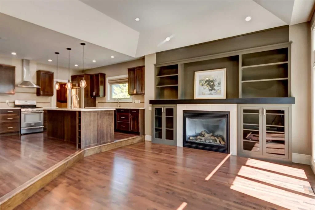 51 Aspen Meadows Green SW, Calgary — main listing photo
