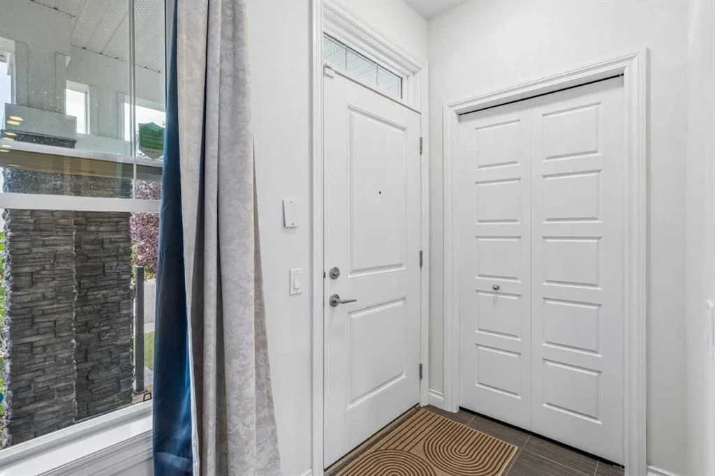 11 Legacy Crescent SE, Calgary — photo 3 of 40
