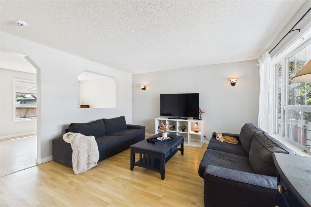 27 Bridlewood Park SW, Calgary — photo 3 of 41