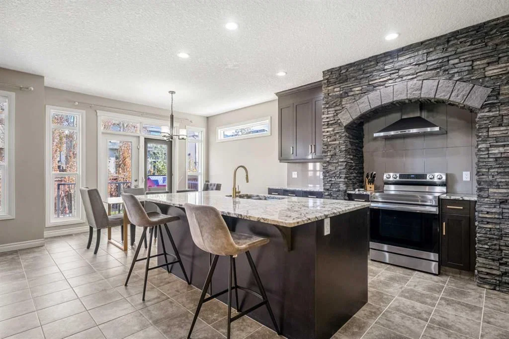 495 Cranford Drive SE, Calgary — photo 3 of 47