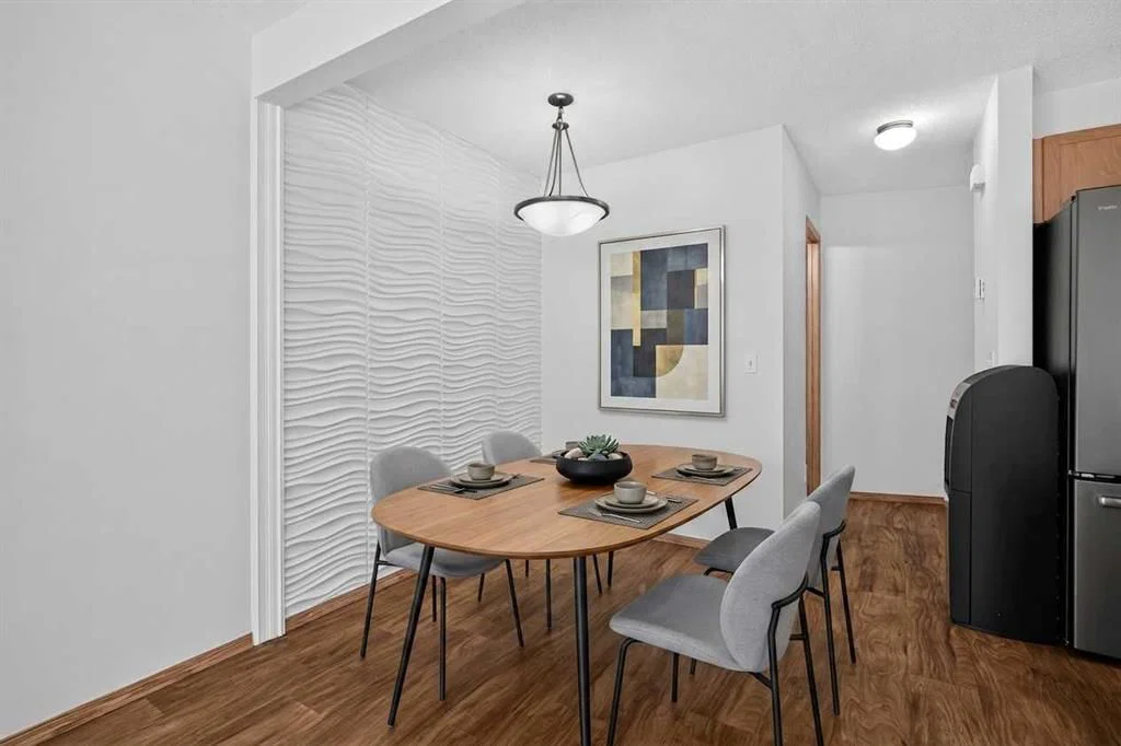 2337 Eversyde Avenue SW, Calgary — photo 3 of 31