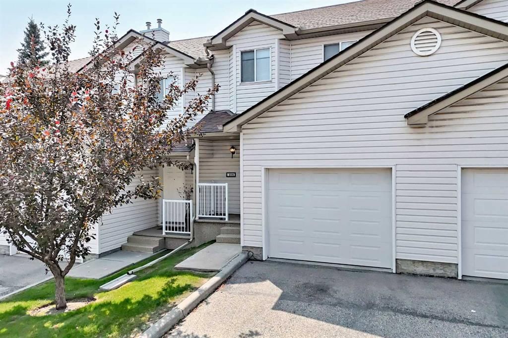 108 Douglas Glen Park SE, Calgary — main listing photo