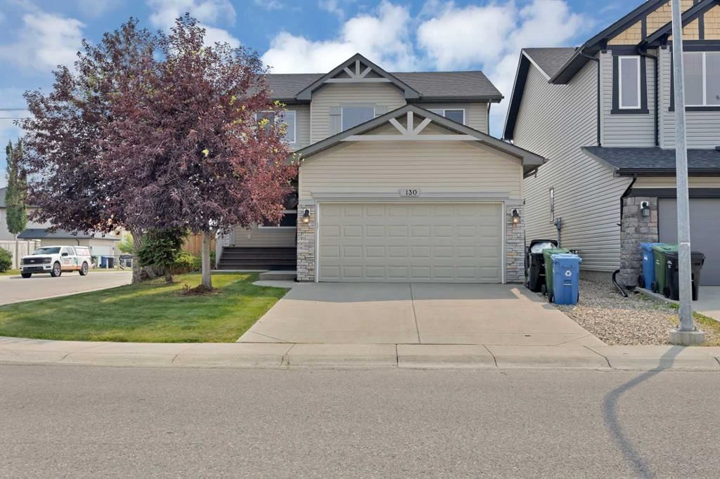 130 Panamount Road NW, Calgary — main listing photo
