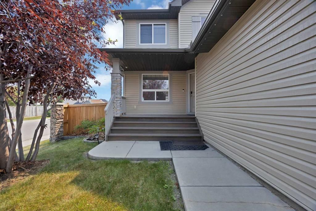 130 Panamount Road NW, Calgary — photo 4 of 49