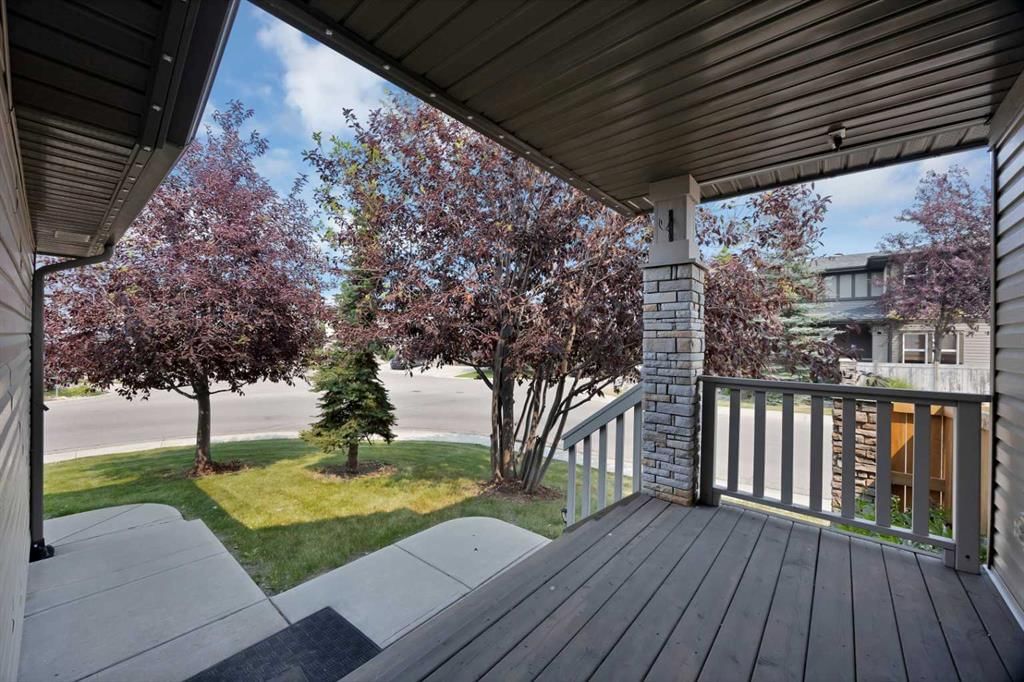 130 Panamount Road NW, Calgary — photo 5 of 49