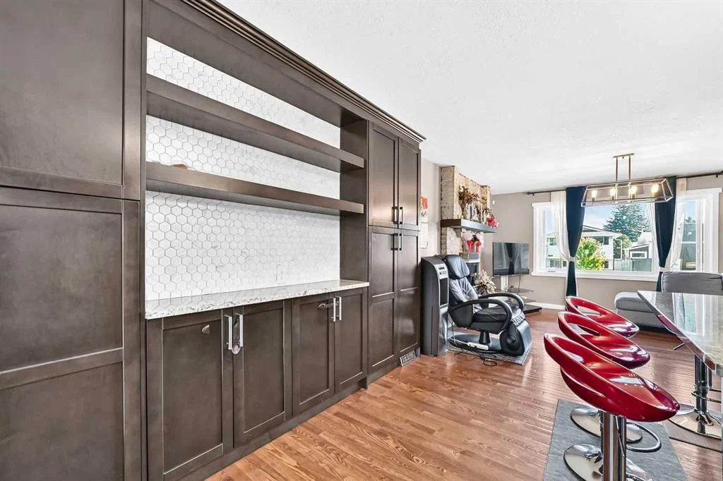 1823 65 Street NE, Calgary — photo 5 of 40