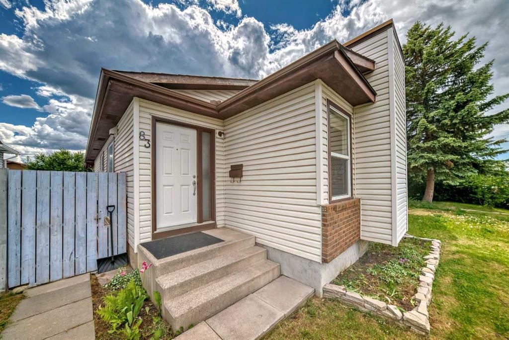 83 Whitworth Way NE, Calgary — photo 2 of 49