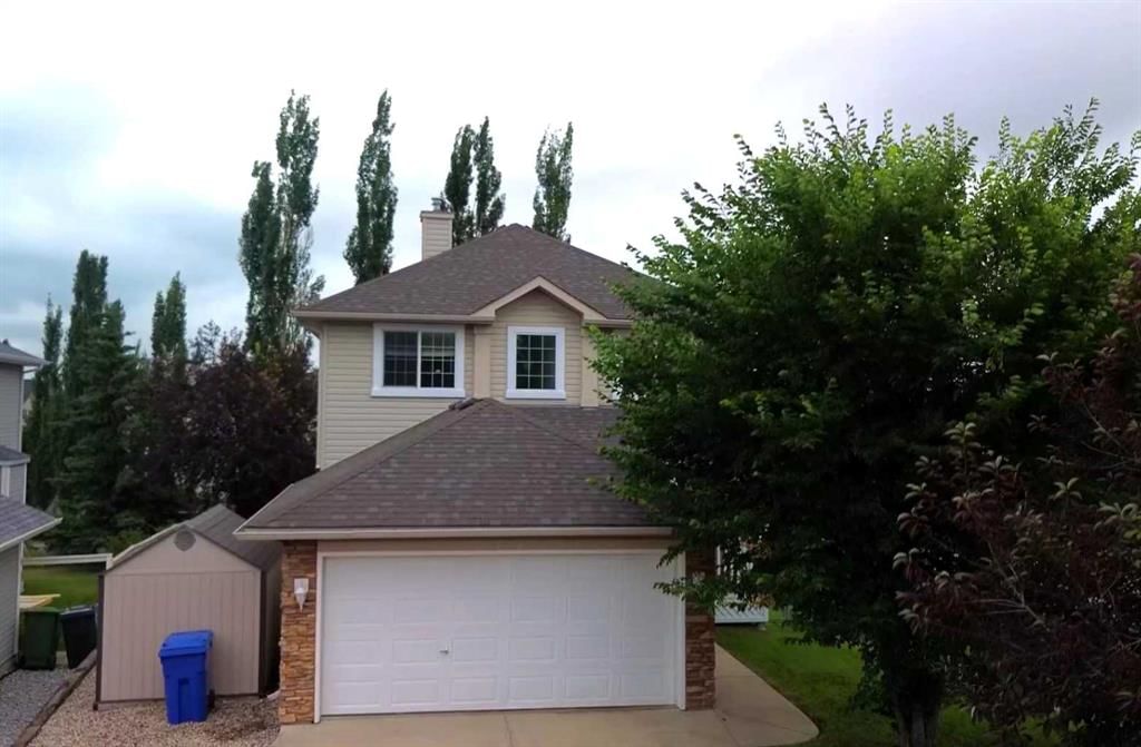124 WEST LAKEVIEW Drive, Chestermere — photo 4 of 47