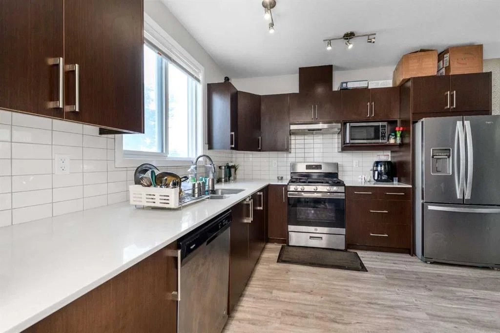 261 REDSTONE Street NE, Calgary — photo 4 of 32