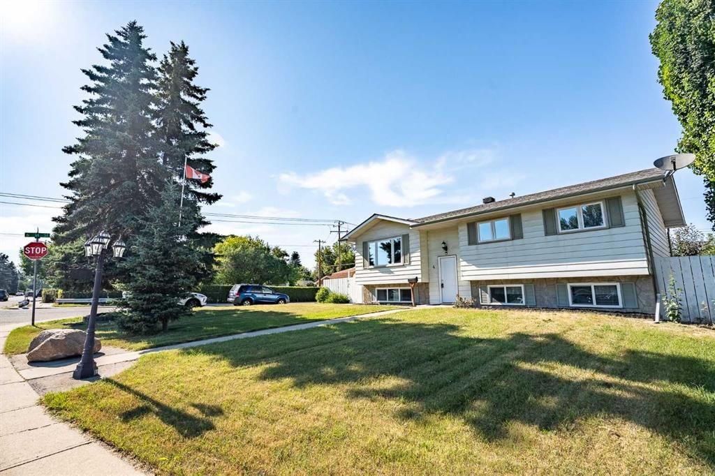 4 Arlington Bay SE, Calgary — photo 2 of 42