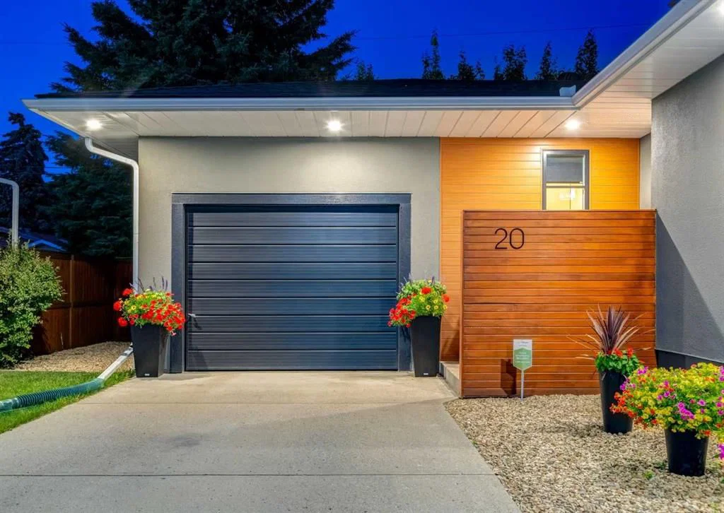 20 Gainsborough Drive SW, Calgary — photo 3 of 50