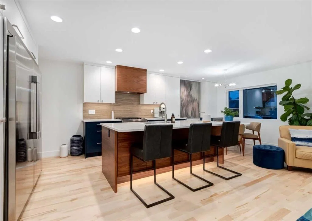 20 Gainsborough Drive SW, Calgary — photo 4 of 50