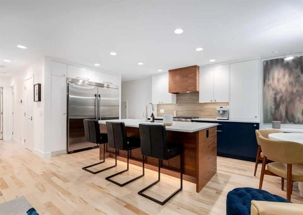 20 Gainsborough Drive SW, Calgary — photo 5 of 50