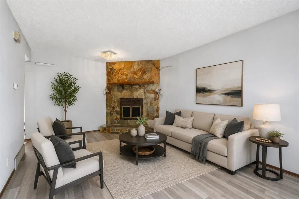 56 Pinecliff Close NE, Calgary — photo 2 of 34