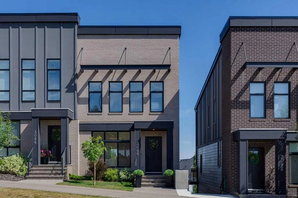 3088 85 Street SW, Calgary — photo 2 of 50