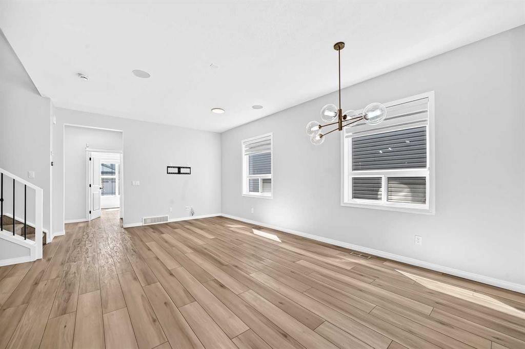 856 Midtown Drive SW, Airdrie — photo 5 of 43