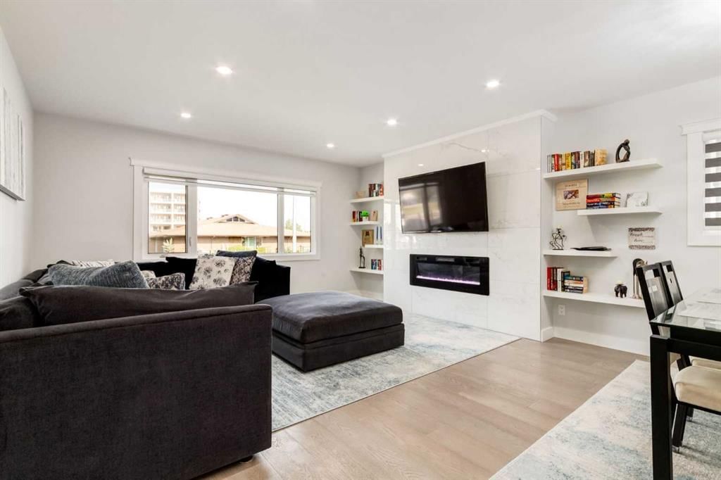 23 Sussex Crescent SW, Calgary — photo 3 of 49