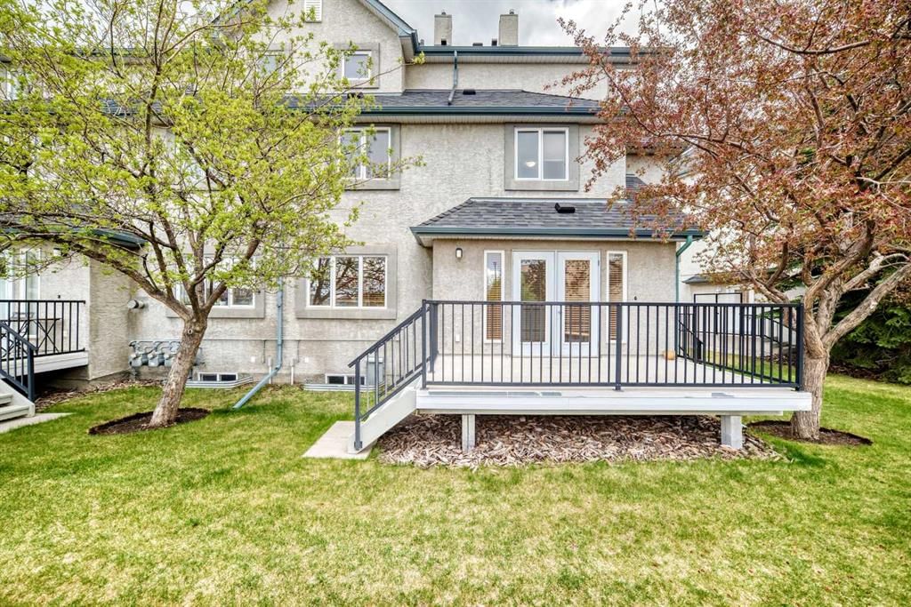156 Simcoe Place SW, Calgary — main listing photo