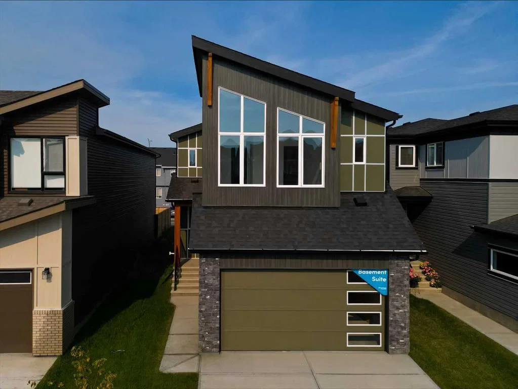 168 Creekstone Circle SW, Calgary — photo 3 of 50