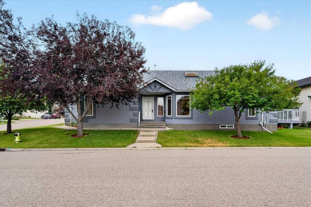 1 Harvest Park Place NE, Calgary — photo 2 of 50