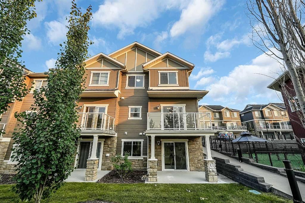 570 Evanston Manor NW, Calgary — photo 3 of 48