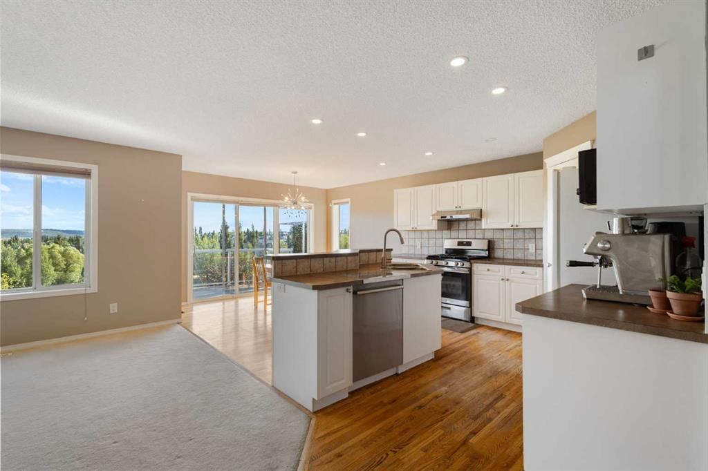 13 Tuscany Springs Circle NW, Calgary — photo 3 of 30