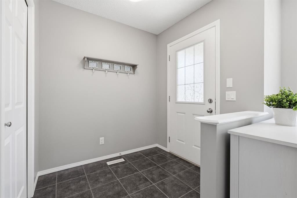 4008 New Brighton Grove SE, Calgary — photo 3 of 46