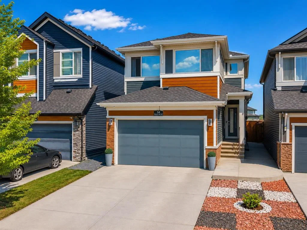 34 Seton Road SE, Calgary — photo 2 of 50