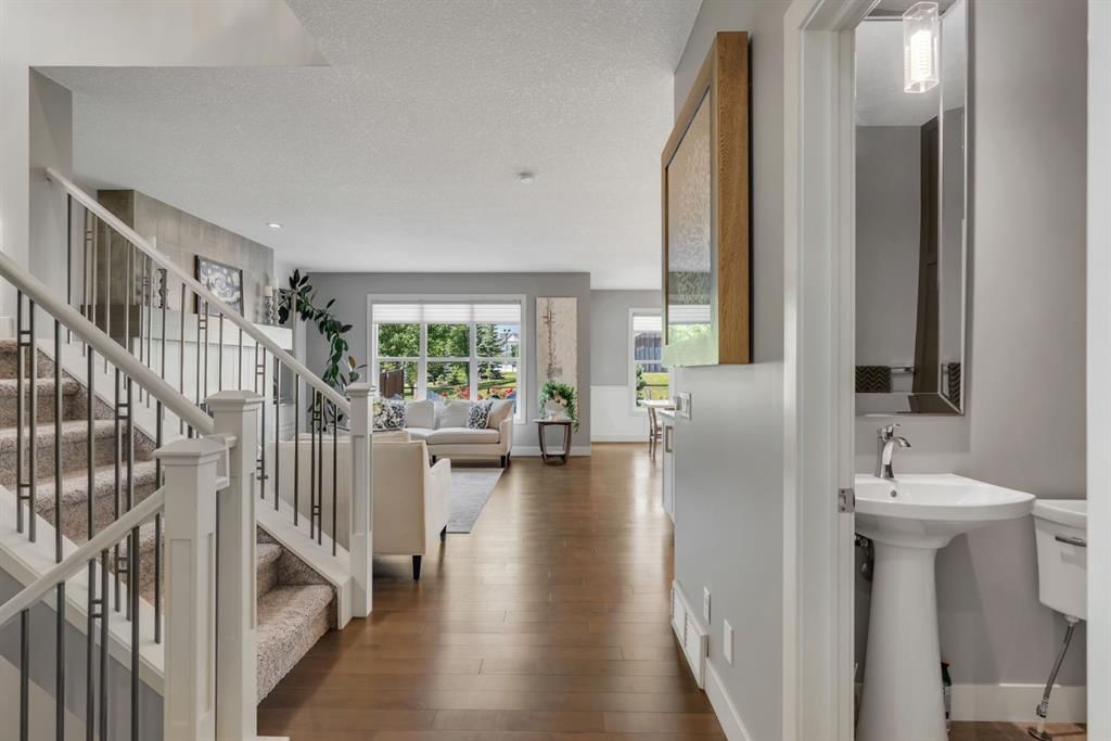 49 Masters Park SE, Calgary — photo 3 of 50