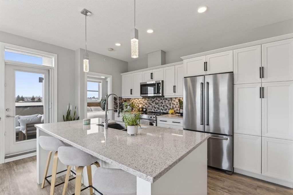 1402, 80 Greenbriar Place NW, Calgary — main listing photo