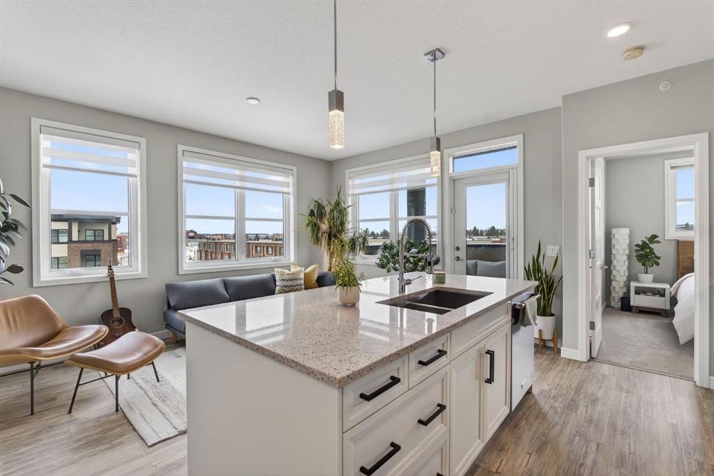 1402, 80 Greenbriar Place NW, Calgary — photo 3 of 34