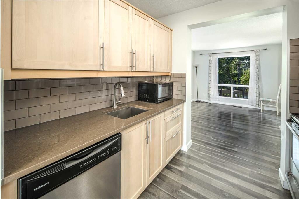 16, 6915 Ranchview Drive NW, Calgary — photo 5 of 34