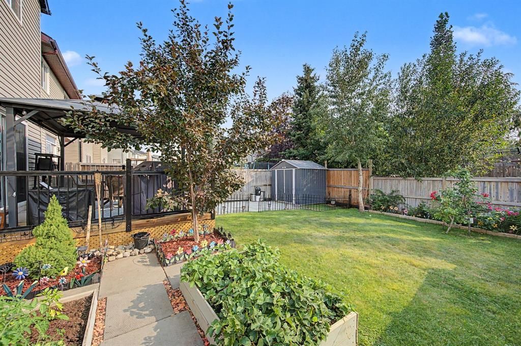 1600 Copperfield Boulevard SE, Calgary — photo 3 of 47