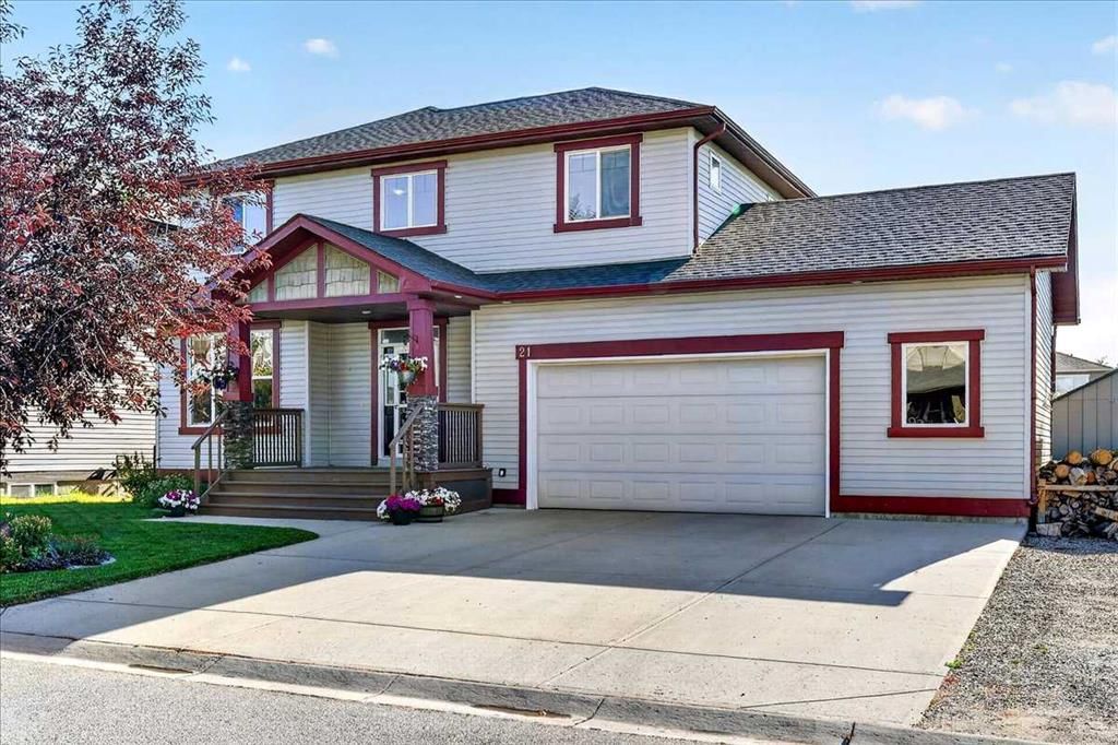 21 Mcintyre Place NW, Langdon — main listing photo