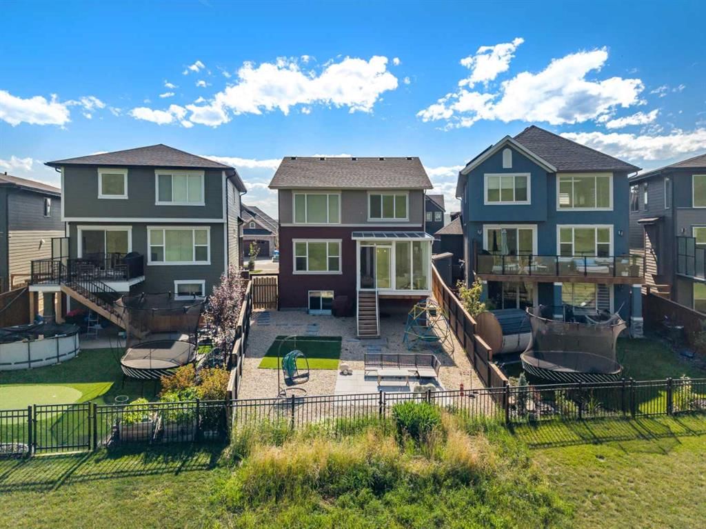 52 Cranbrook Cape SE, Calgary — photo 4 of 50
