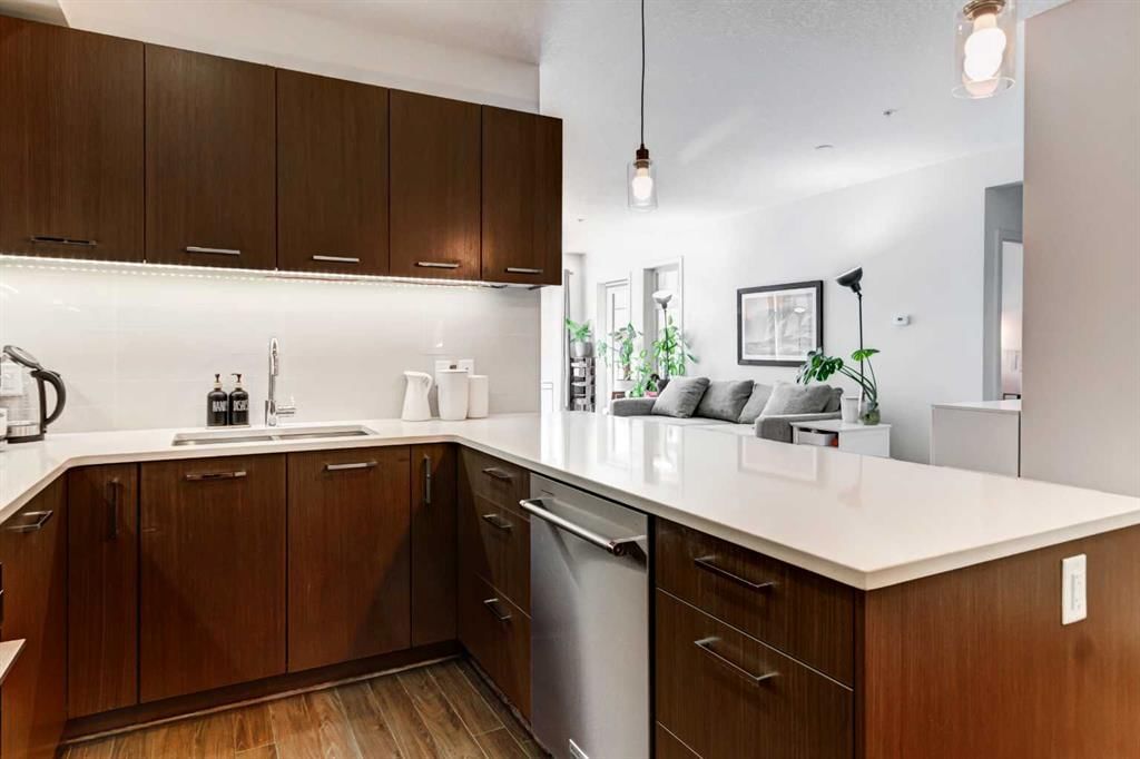 214, 323 20 Avenue SW, Calgary — photo 5 of 30