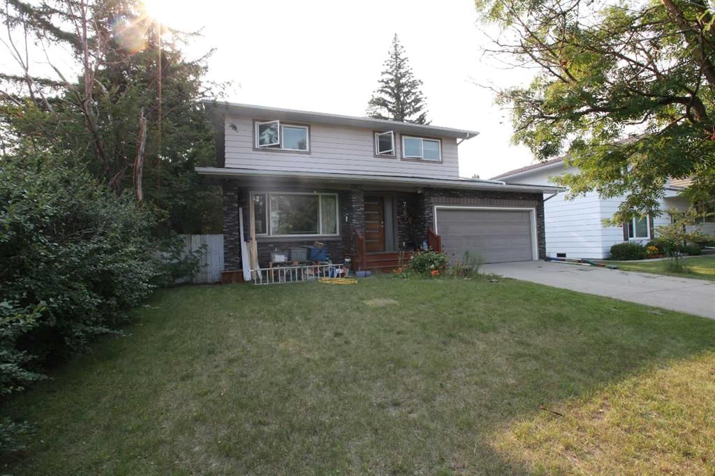7331 Keewatin Street SW, Calgary — photo 3 of 19