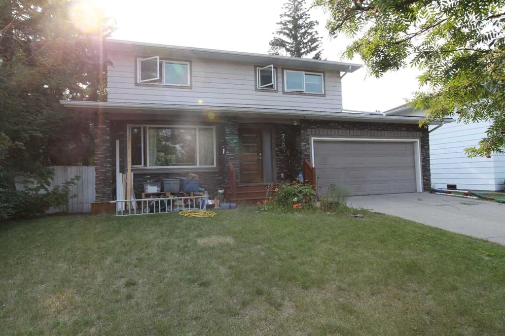 7331 Keewatin Street SW, Calgary — photo 4 of 19