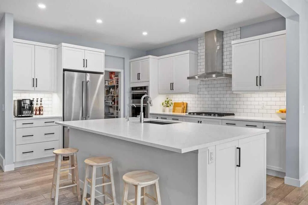 338 Magnolia Way SE, Calgary — photo 5 of 50