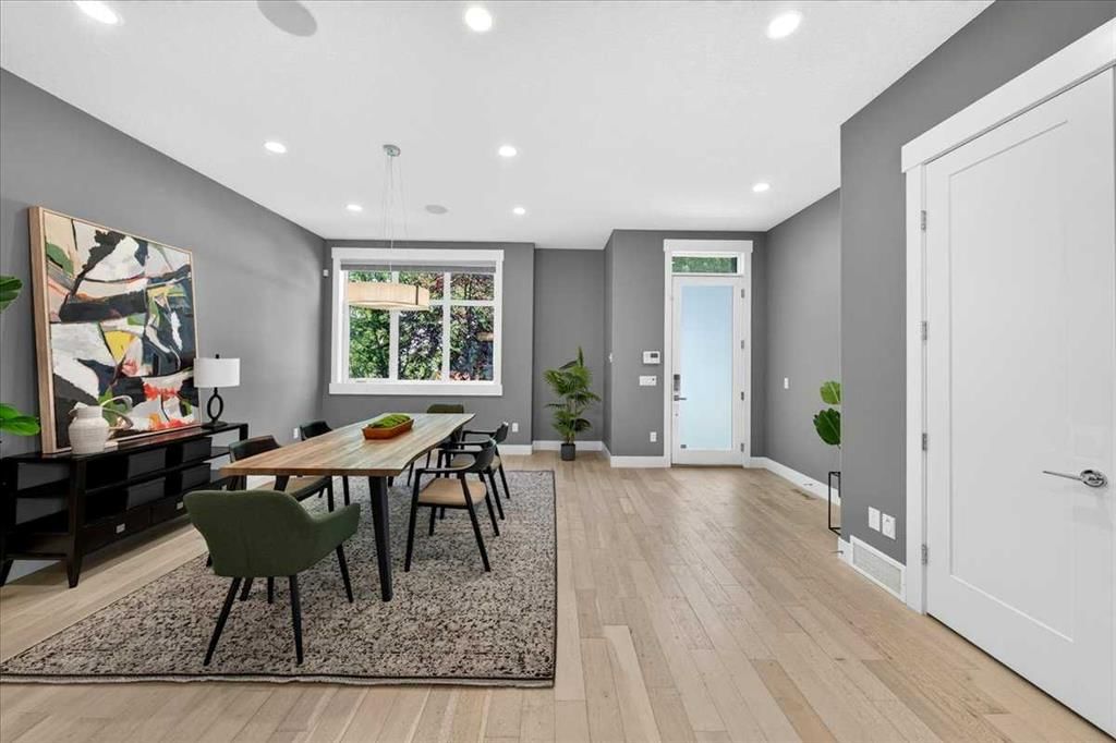 217 32 Avenue NW, Calgary — photo 2 of 50