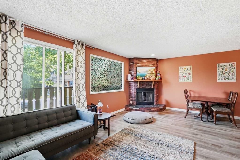 7343 36 Avenue NW, Calgary — photo 4 of 36