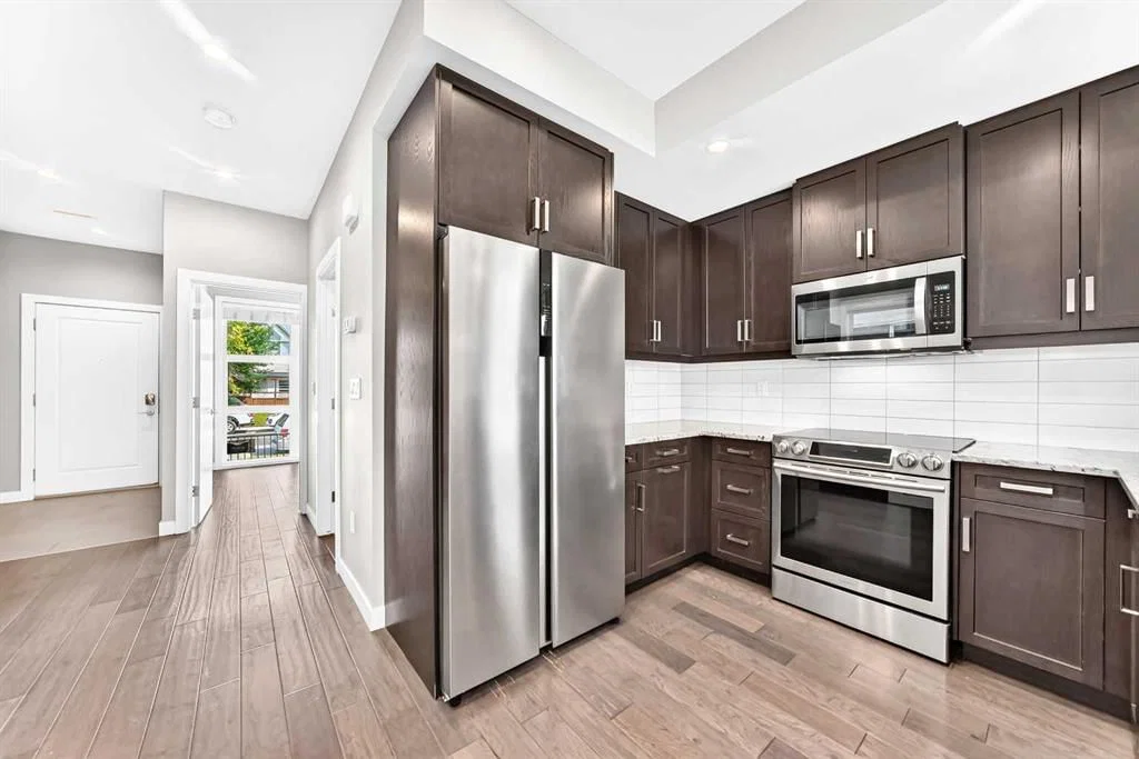 1317 20 Avenue NW, Calgary — photo 5 of 50