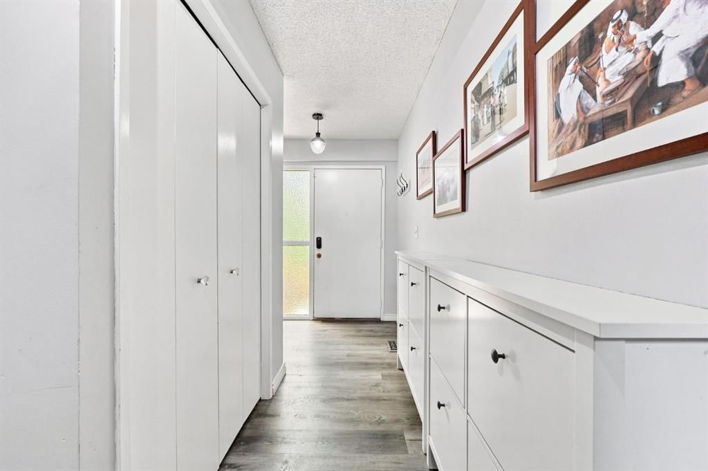 20, 8533 Silver Springs Road NW, Calgary — photo 4 of 43