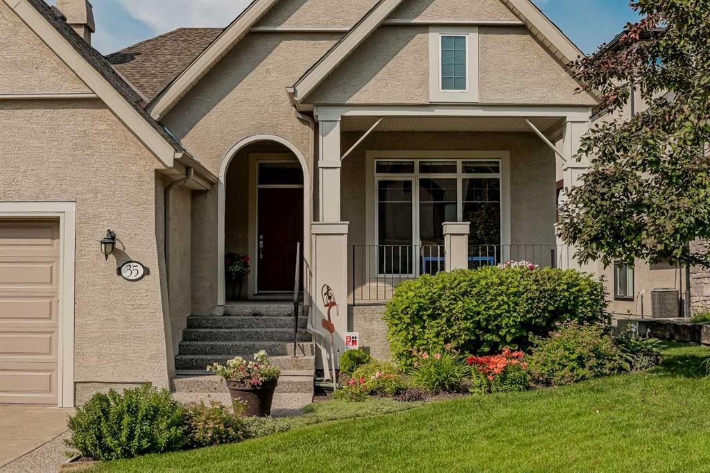 35 Tusslewood View NW, Calgary — photo 3 of 49