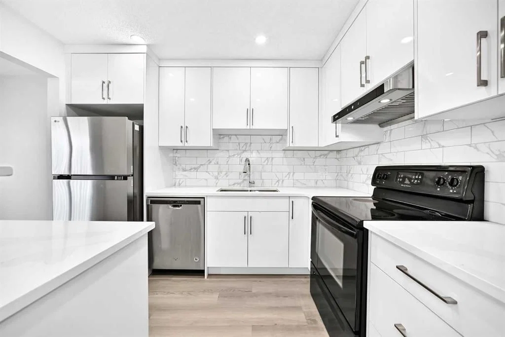 74 Fonda Drive SE, Calgary — photo 2 of 30