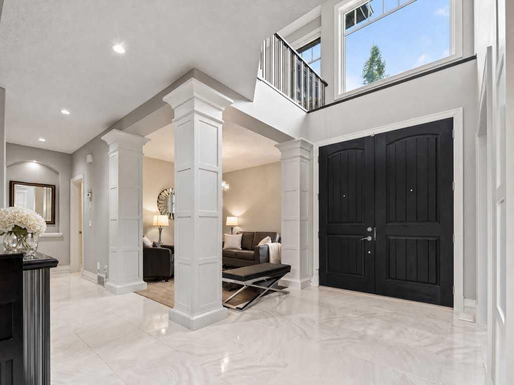 123 Aspen Summit Heath SW, Calgary — photo 4 of 49